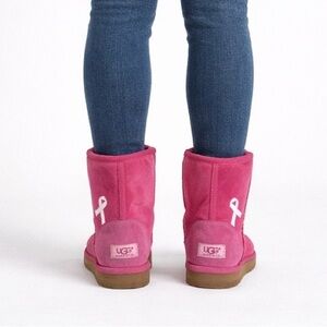 UGG Australia Classic Breast Cancer Pink
Awareness Boots